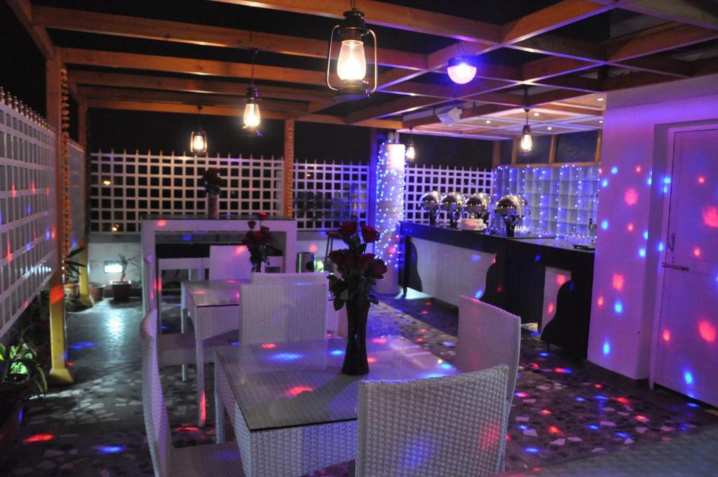 Omega Residency Hotel Nova Deli Exterior foto